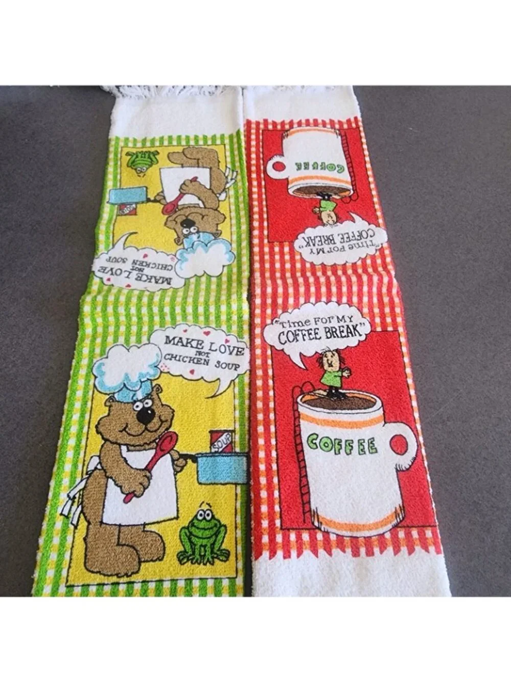 Vintage Novelty Kitchen Dish Towels Lot of 2 Bear Frog Coffee Break Fringe